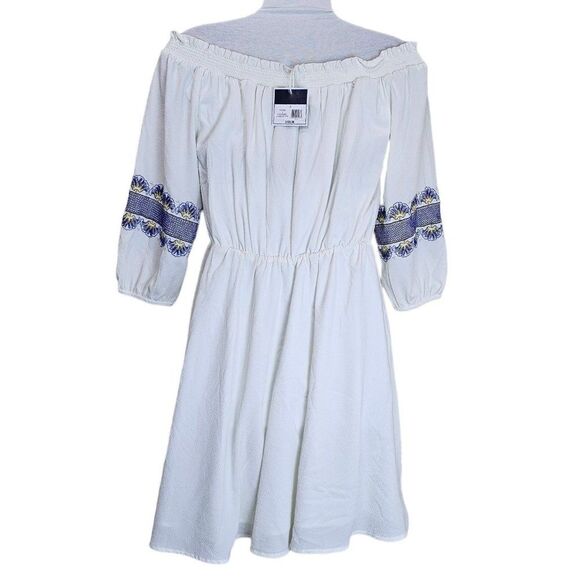 NWT KAARI Blue Embroidered Off Shoulder Dress Size Small - Picture 2 of 7